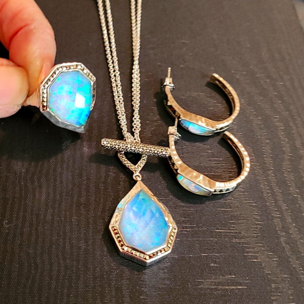 Suite of beautiful opalescent doublet jewelry